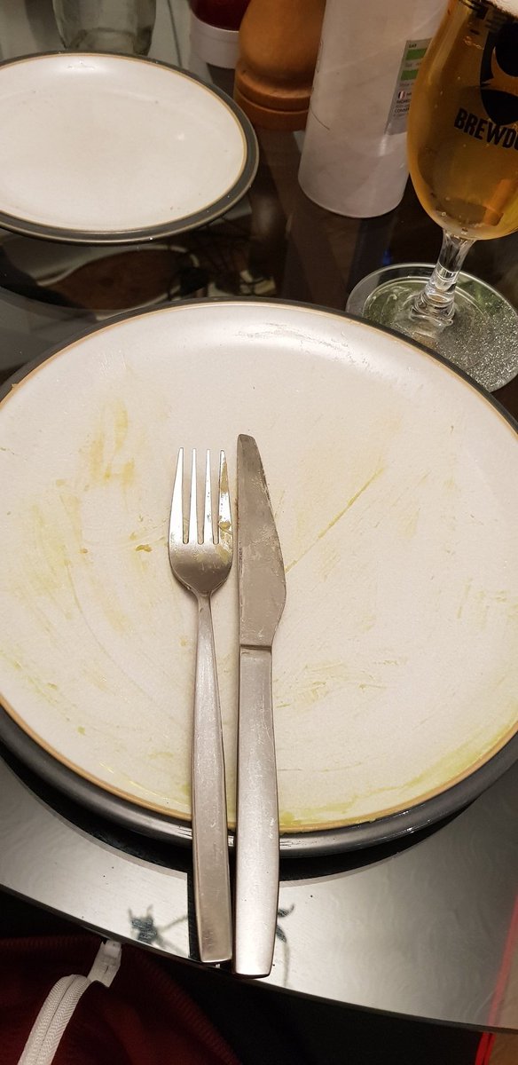LordSmythe's tweet photo. Good enough for Alf Tupper 🐋 🍟
#alftupper #running #TheVictor #fishandchips #FF https://t.co/331N8zXCDP