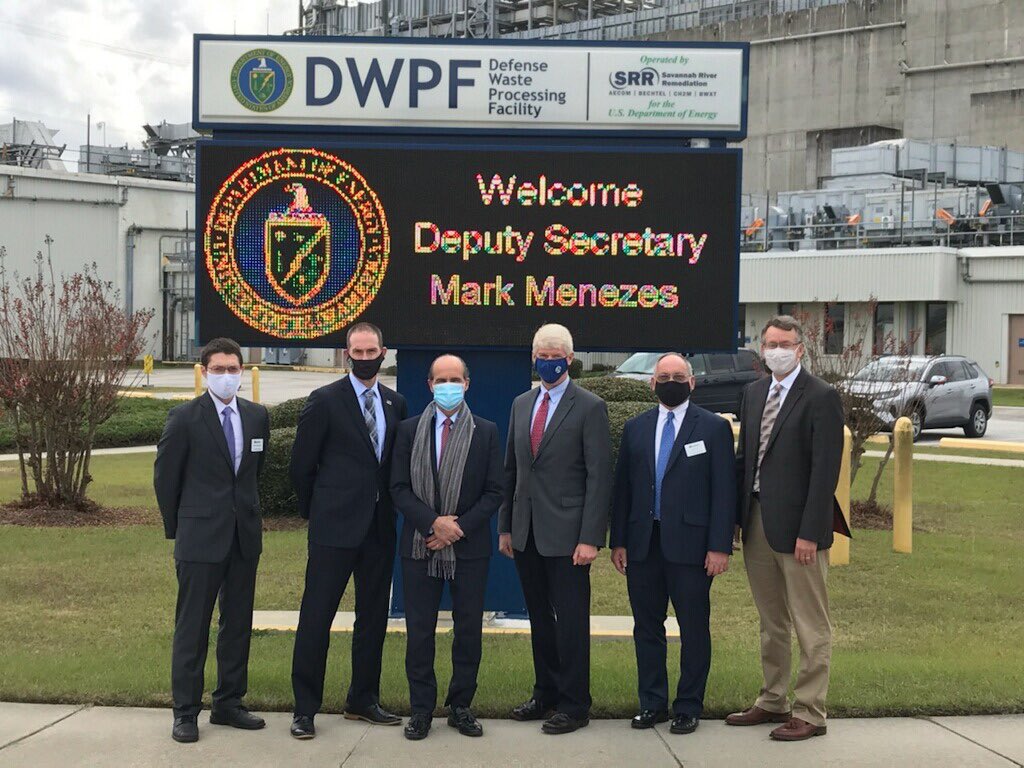 Mark W. Menezes (@depsecmenezes) on Twitter photo Thank you Savannah River Site for hosting me today. I was pleased to present the Secretary of Energy’s Appreciation Awards, and meet everyone who contributes to <a href="/SRNLab/">Savannah River National Laboratory</a>’s proven track record of safe cleanup progress while meeting our Nation’s security and scientific challenges. Thank you Savannah River Site for hosting me today. I was pleased to present the Secretary of Energy’s Appreciation Awards, and meet everyone who contributes to <a href="/SRNLab/">Savannah River National Laboratory</a>’s proven track record of safe cleanup progress while meeting our Nation’s security and scientific challenges.