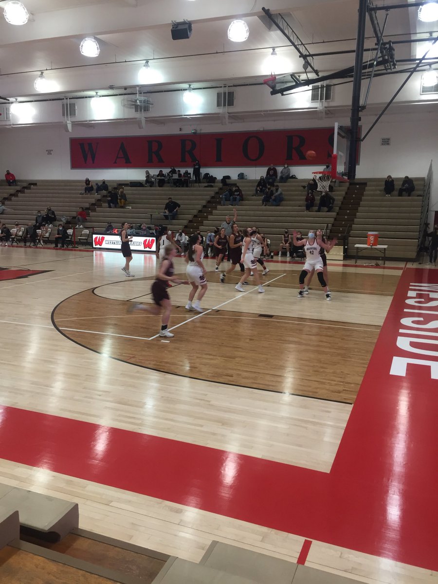 tkwapnioski's tweet photo. Final from @Westside66 with the @DiscovererBB @DiscovererWay coming up a little short. #Play2TheEnd #Back2WorkOnMonday https://t.co/v64y4KZuNF