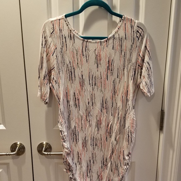 funkemonkejunke's tweet photo. So good I had to share! Check out all the items I'm loving on @Poshmarkapp #poshmark #fashion #style #shopmycloset #motherhood #paige #motherhoodmaternity: https://t.co/xktDLv2fY5 https://t.co/lGVzHBJ1yS