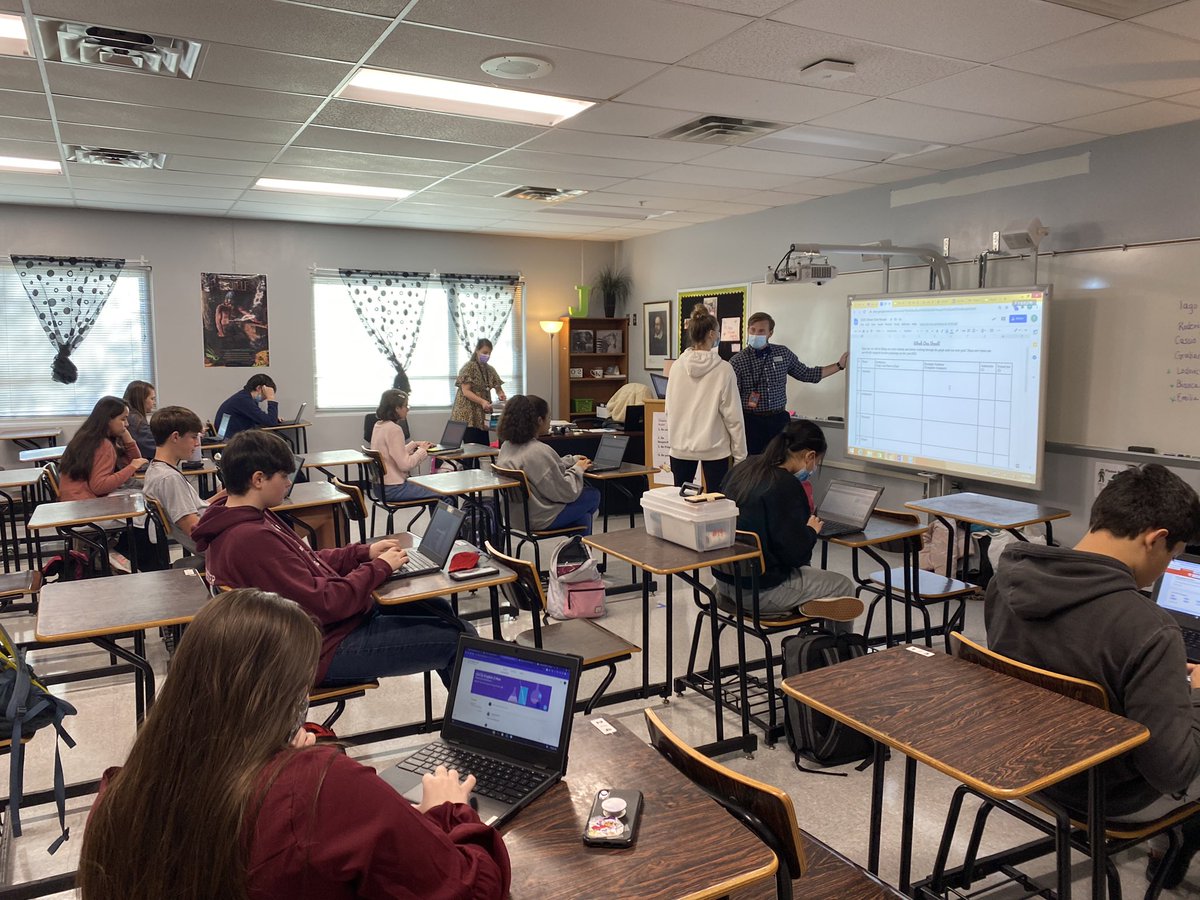 SC_TOTY's tweet photo. For all the teachers teaching virtually, F2F social distanced, hybrid, or a combination of all three: you are amazing! You are appreciated! Education in 2020 looks a little different, but we are still teaching, still learning, still progressing! #notbehind https://t.co/k7xRtjxZi0