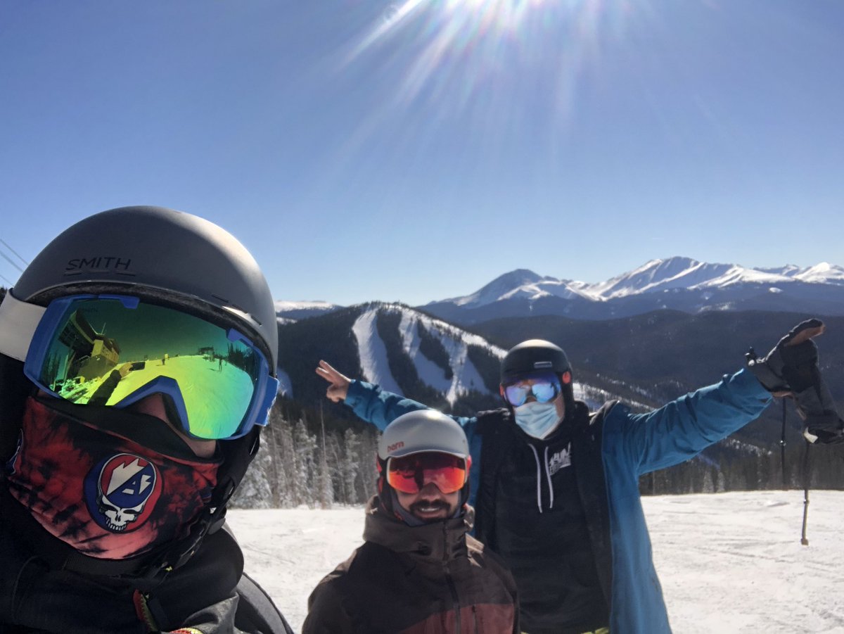 CoachQ88's tweet image. Upstate and Long Island laxers go together like peanut butter and jelly.  @KeystoneMtn @Fakebobbo @molax34 #3xski #pequa #py #fairport #lax #coloradoisthegoat