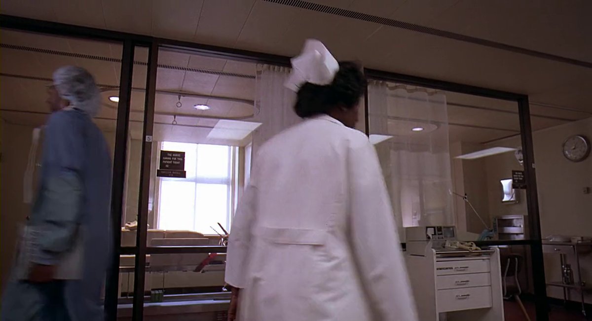 Frame #32350
"until they become train wrecks like Mr. John Doe here."
#Darkman #SamRaimi #LiamNeeson #FrancesMcDormand #LarryDrake #90s https://t.co/89Z9MUef0B
