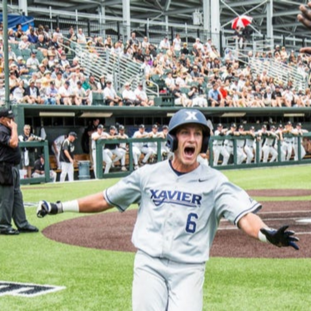 When I walk into the beauty section to try and find Madison's Christmas present 😨