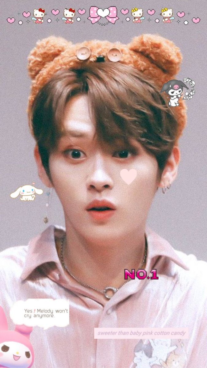 gaiapuddu's tweet photo. #WeLoveLeeKnow #WeLoveYouLeeKnow 💜💜 https://t.co/WlDbFjrm6e