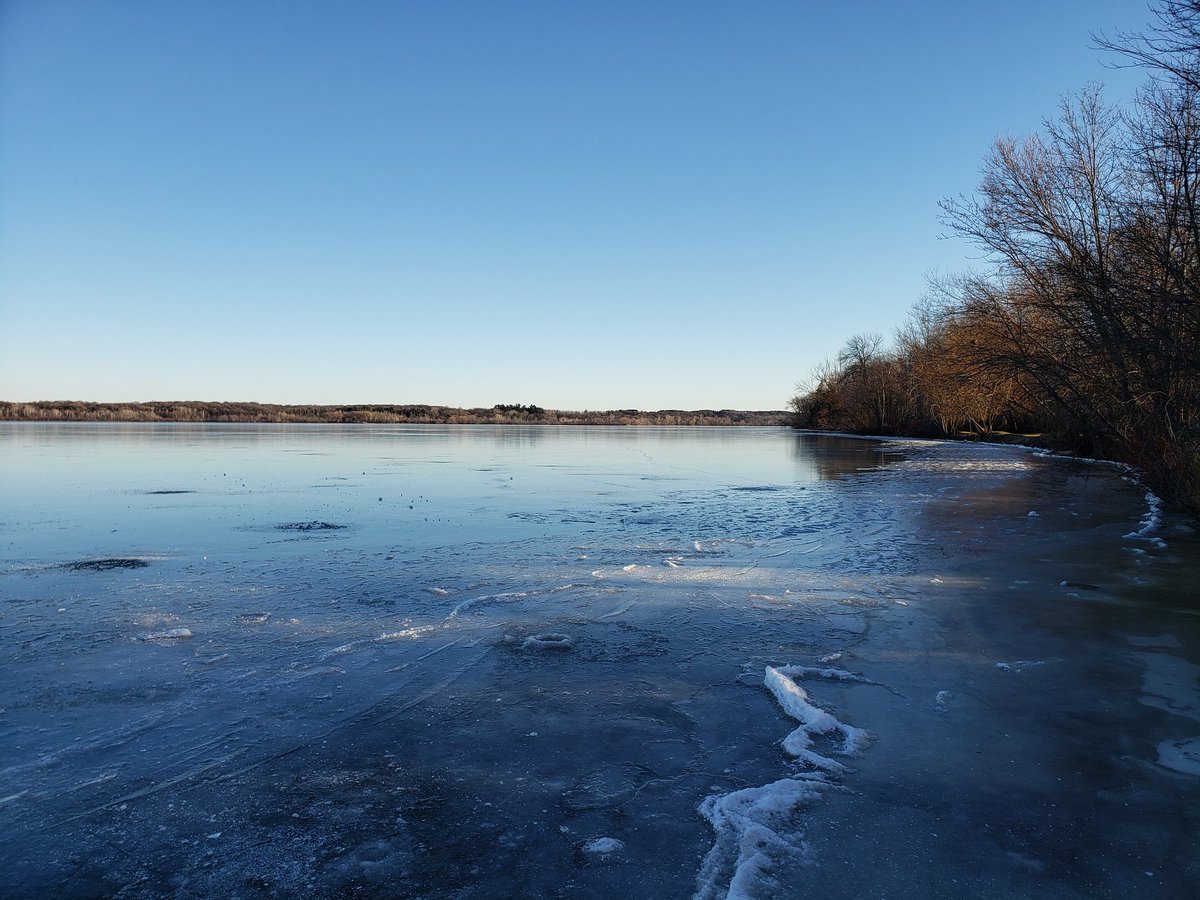 BentonMNSheriff's tweet image. Ice has started to form up on area lakes motivating some to venture out after fish. Those venturing out are encouraged to keep safety in mind on this fresh ice. Test the ice regularly and have your self rescue equipment at the ready.