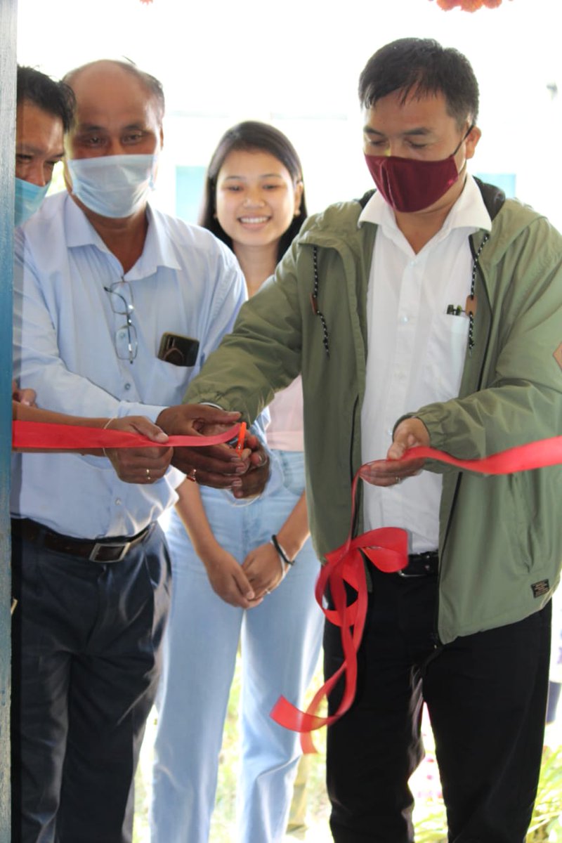 Sarvahitey_NGO's tweet photo. "Libraries are the greatest source of inspiration for a nation"
With this belief, we've been moving fwd &amp; successfully inaugurated a library in Namsai district, Arunachal Pradesh in the presence of E.A.C lekang Mr. Nok Longhee Naam 📚
#ProjectPaperBridge powered by @CampaignYolo https://t.co/4EHdH8Eex1