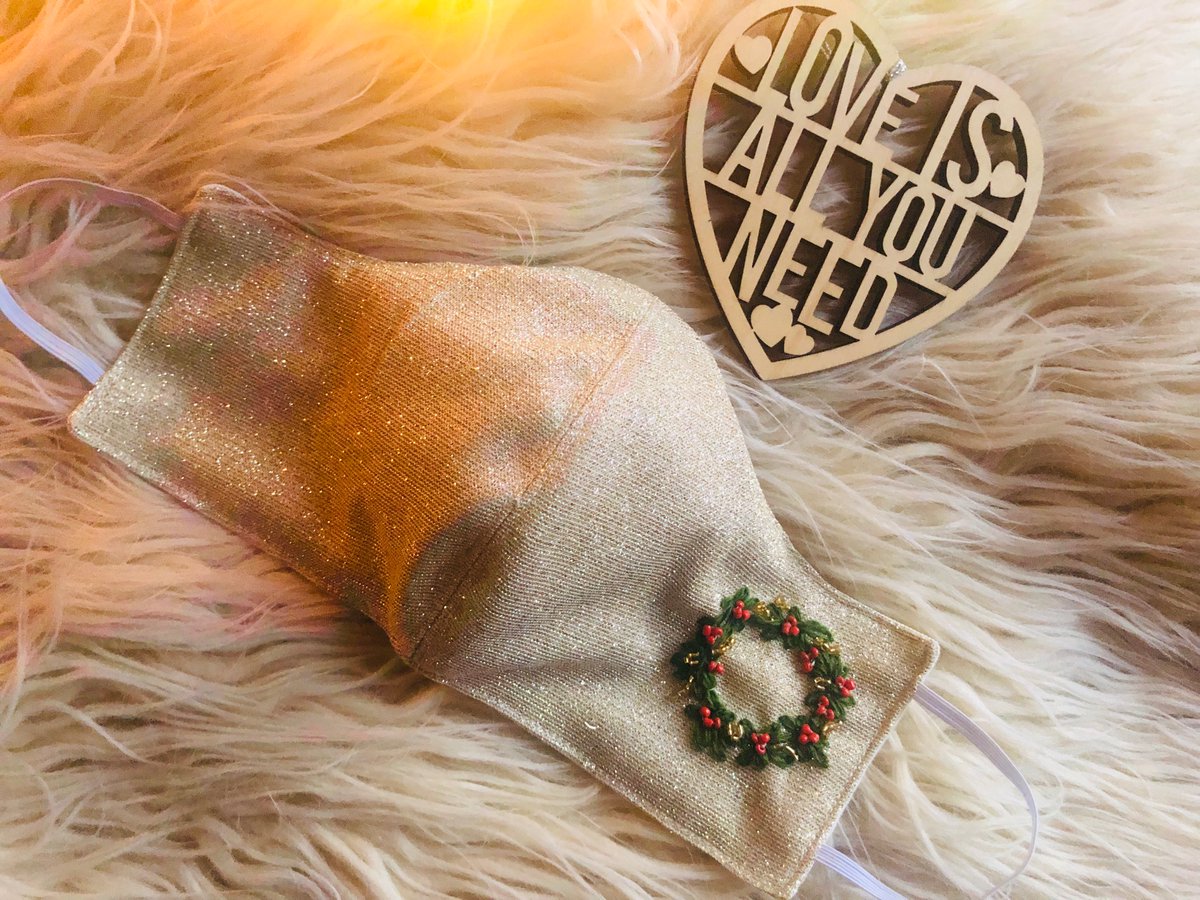 Burnadette83's tweet photo. We make gorgeous face masks ~ please check out Cute &amp; Safe on Facebook or Cuteandsafefashionmasks on Instagram for a wide variety handmade masks and our special Christmas mask collections🎄😷 #Christmas2020 #lookcutestaysafe #cuteandsafe #facemasks #SouthAfrica #christmasmasks https://t.co/XLswk9jmDB