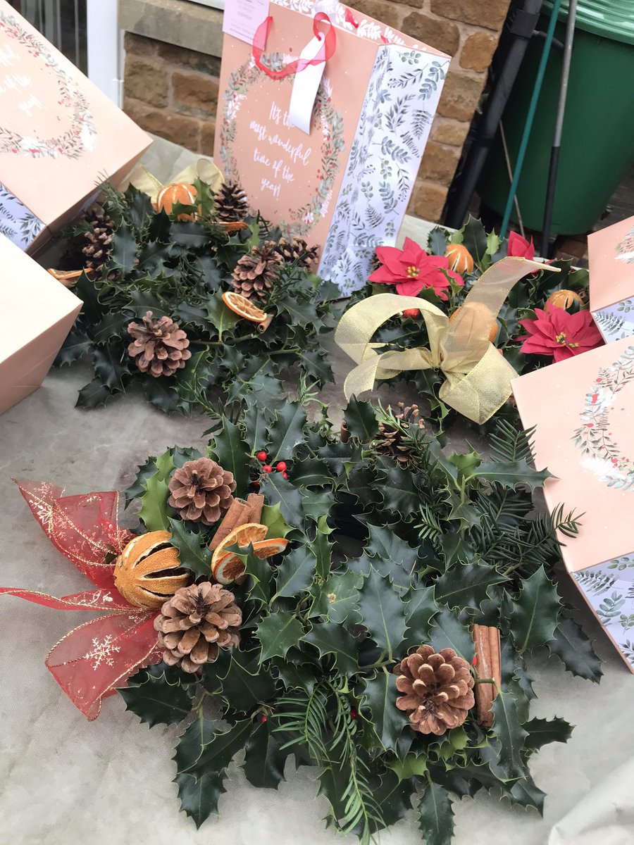 WendyJCSF's tweet photo. It may be challenging for people right now to exercise but the power of social activities keeps the mind healthy ❤️ looking forward to virtual Christmas wreath making with Canley ladies @GoCanley @cvlifecommunity @corbettam #gocanley https://t.co/H91I2F1lxw