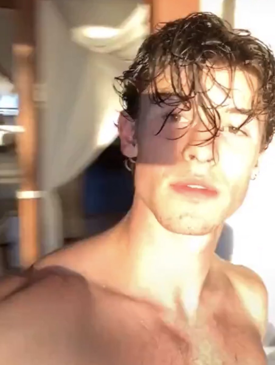 bippitycabello's tweet image. is the sun bothering you my king