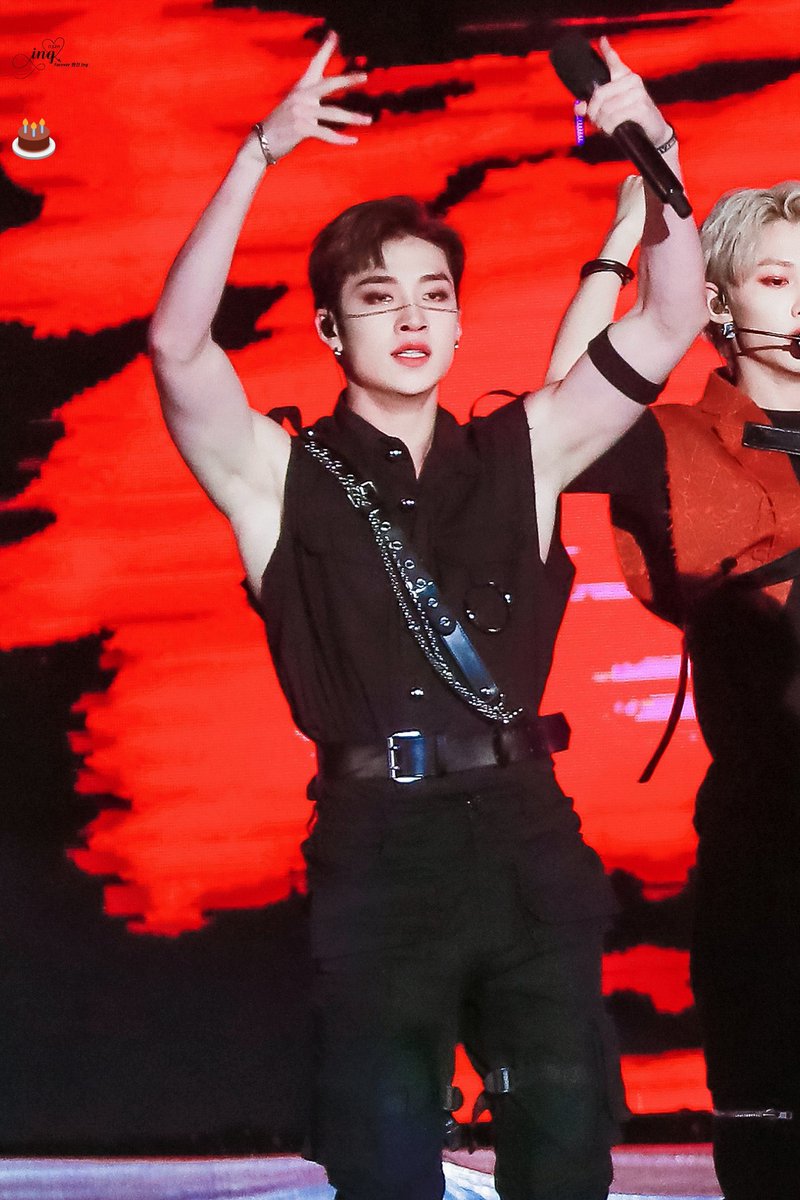 thinking about him 

#BangChan #StrayKids #skz