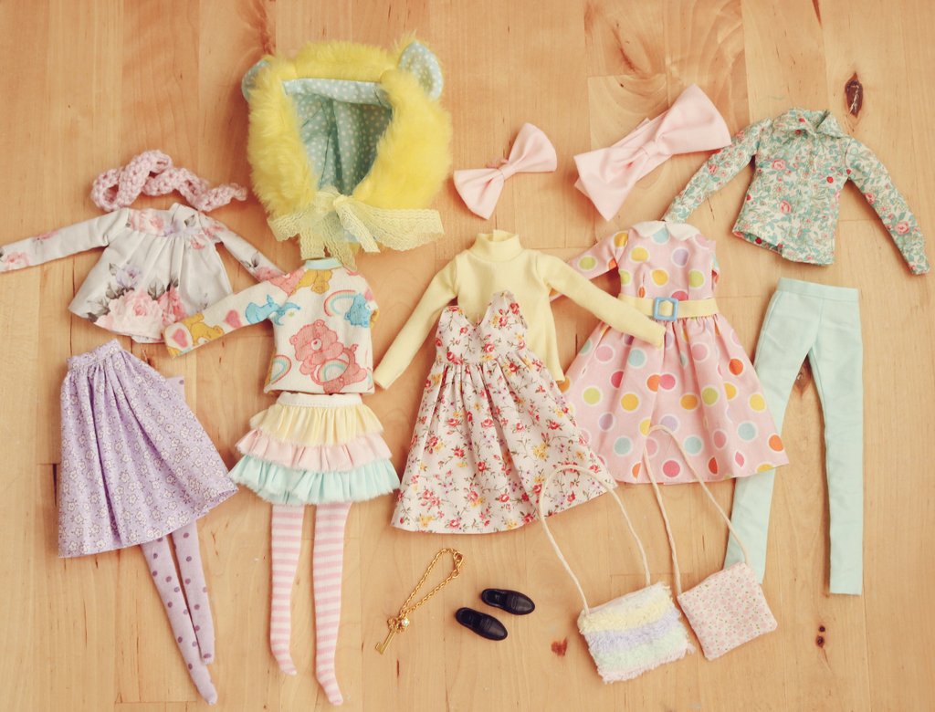nerea_pozo's tweet photo. NEW custom Pullip *Tomorrow* on my Etsy shop! (link on my bio) ✨💕
#ooakpullip #custompullip #pullip #outfit #outfitset #dolloutfit #doll #handmade #pastel https://t.co/k6ym5ZXhZi