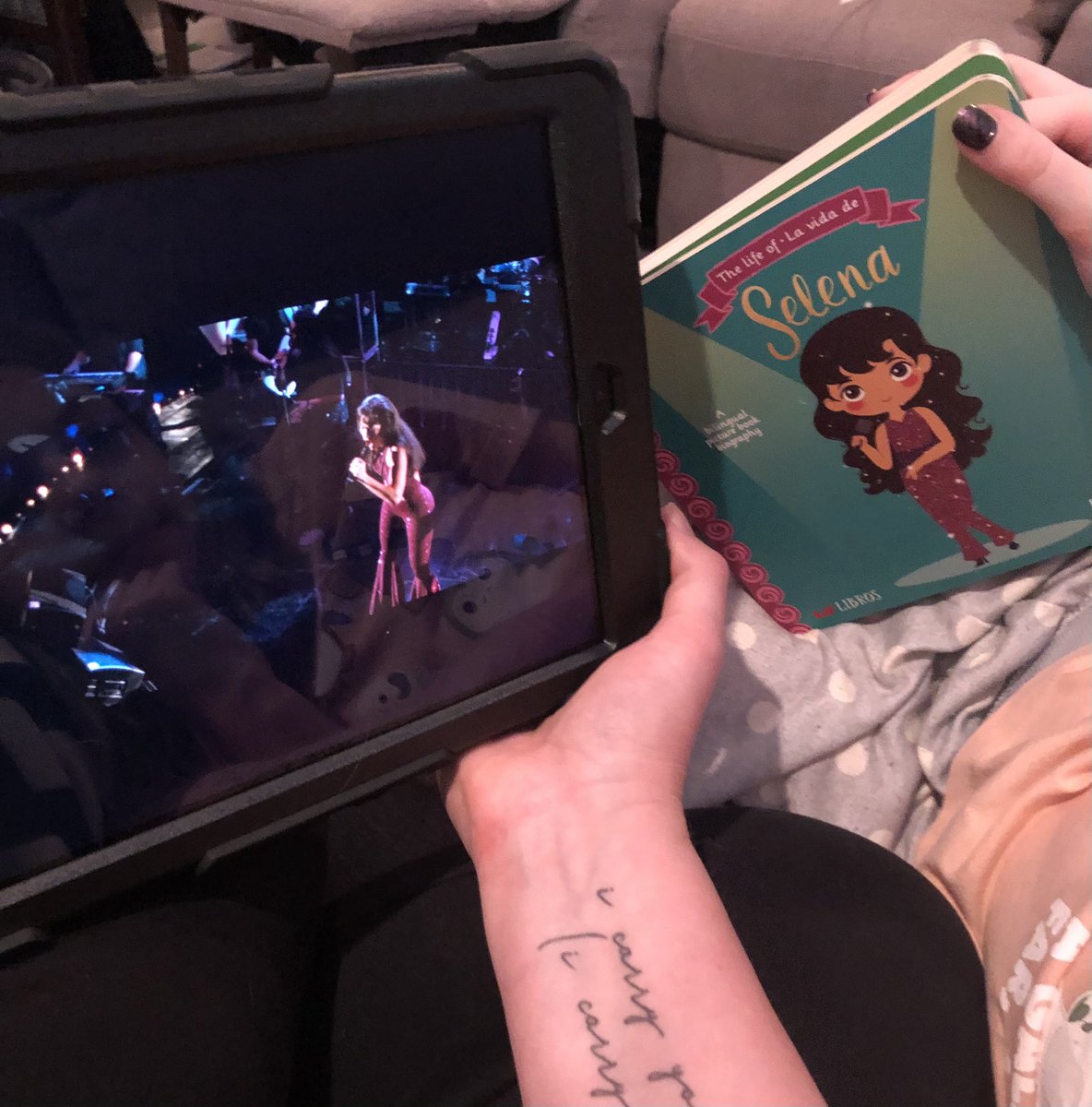 srasantoianni's tweet photo. Before we start the new Netflix series, I HAD to introduce her to the original! Trying to keep myself from quoting it start to finish. It’s a struggle. #favoritemovie #favoritekid https://t.co/tP4bamOeTi