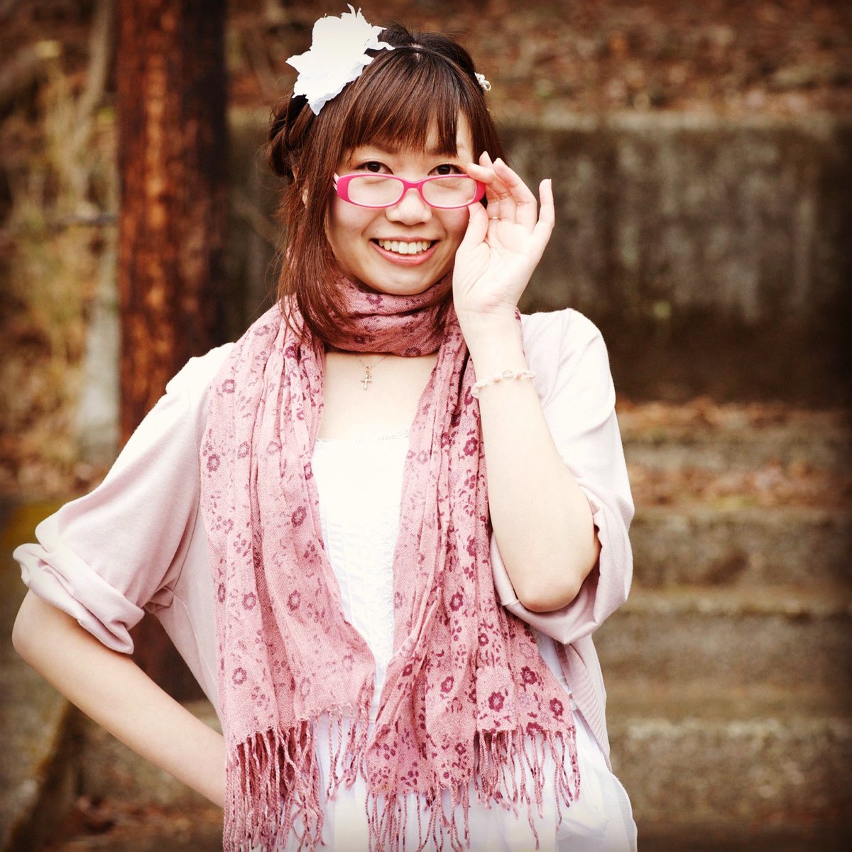 CharlybirdMUFFI's tweet photo. The girl who wear a pink pair glasses
ピンクのメガネをかけた少女
#portrait #portrait_shots #japan_portrait_club #muffinportraits #cutegirl #pairglasses #ポートレート好きな人と繋がりたい #ポトレ部 #メガネ女子 #マフィンポトレ #写真好きな人と繋がりたい #ファインダー越しの私の世界 https://t.co/UeV1ZffKcg