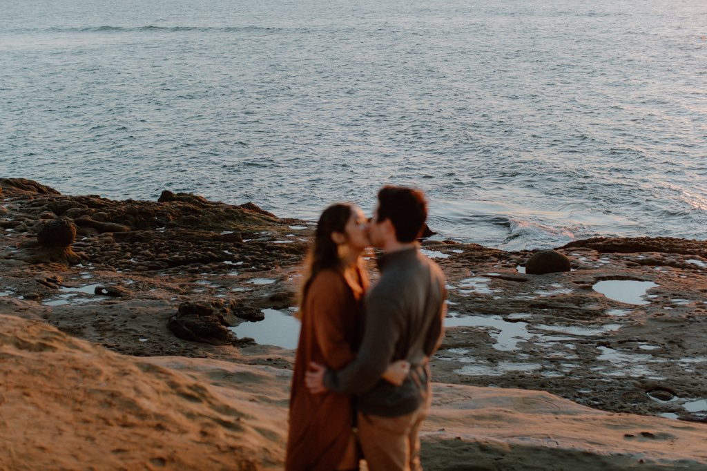 i’ve shot so many proposals this year but this has to be one of my favorites. 

He planned a picnic over Sunset Cliffs and popped the question there 💍 🌅 

It was so damn beautiful