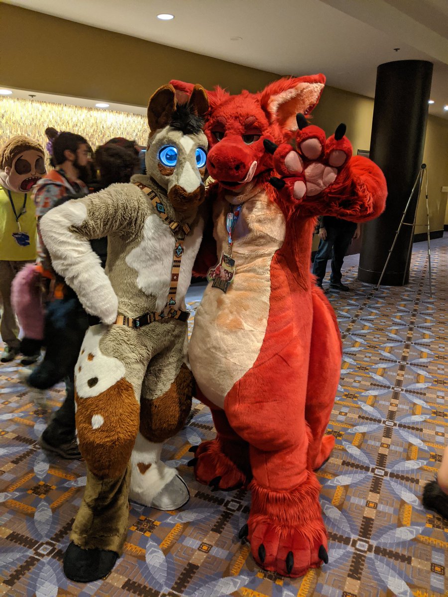 PatchesTheHorse's tweet image. You meet the best people @FurFest! 🥰

#mff2020 #FursuitFriday