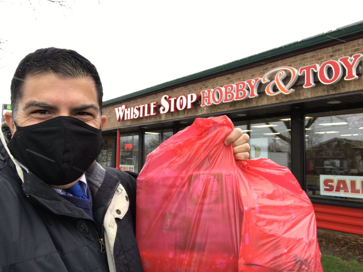 elcardenas's tweet photo. Shopping our favorite local toy store, @WhistleStopToy, for some great Christmas gifts! 🎄 🎁 🎅 
#ShopLocalMacomb https://t.co/l1v13kgQlJ
