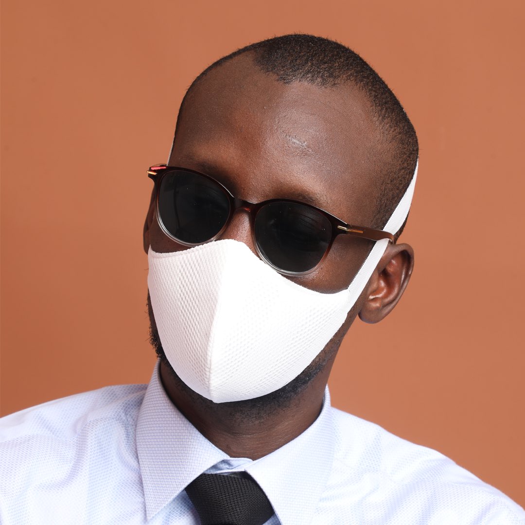dembagueye's tweet photo. Commandez vos masques jetables ou lavables #DakarMasks, brandés ou non-brandés, sur twitter, ou par whatsapp au +221762008444 
RT (+ achats) appréciés. https://t.co/8xhfacWehu