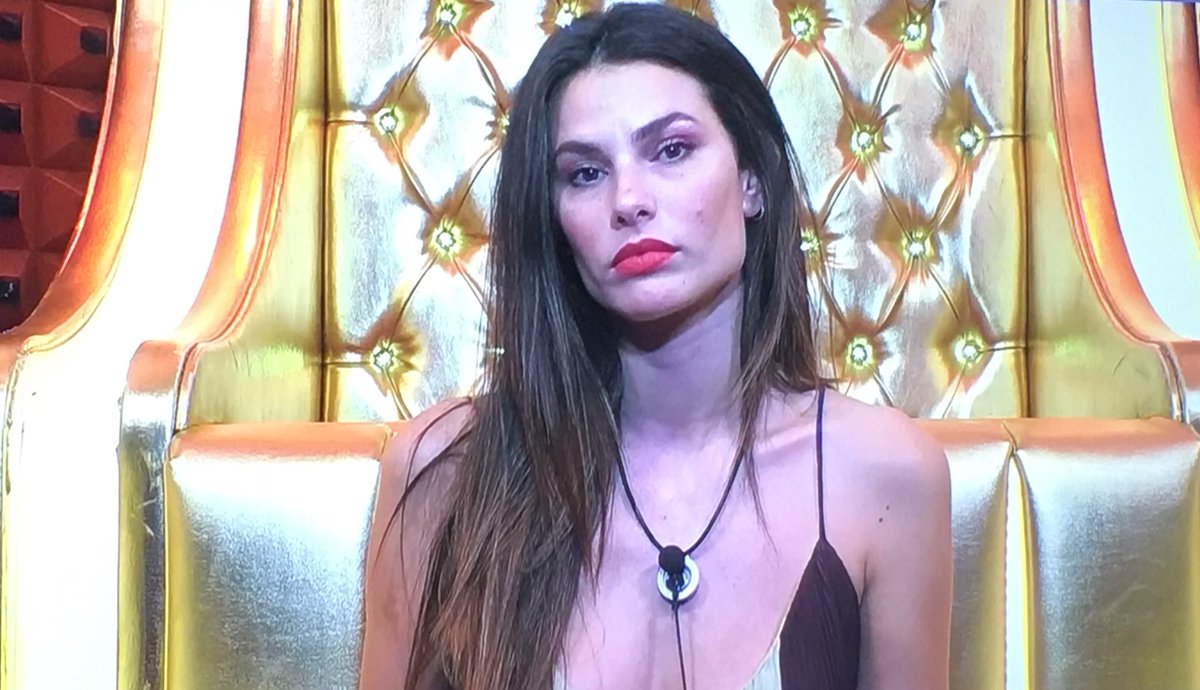 martyjed's tweet photo. DAYANE SEI LA NUMERO UNO! #GFvip https://t.co/xUgfRVYZYN