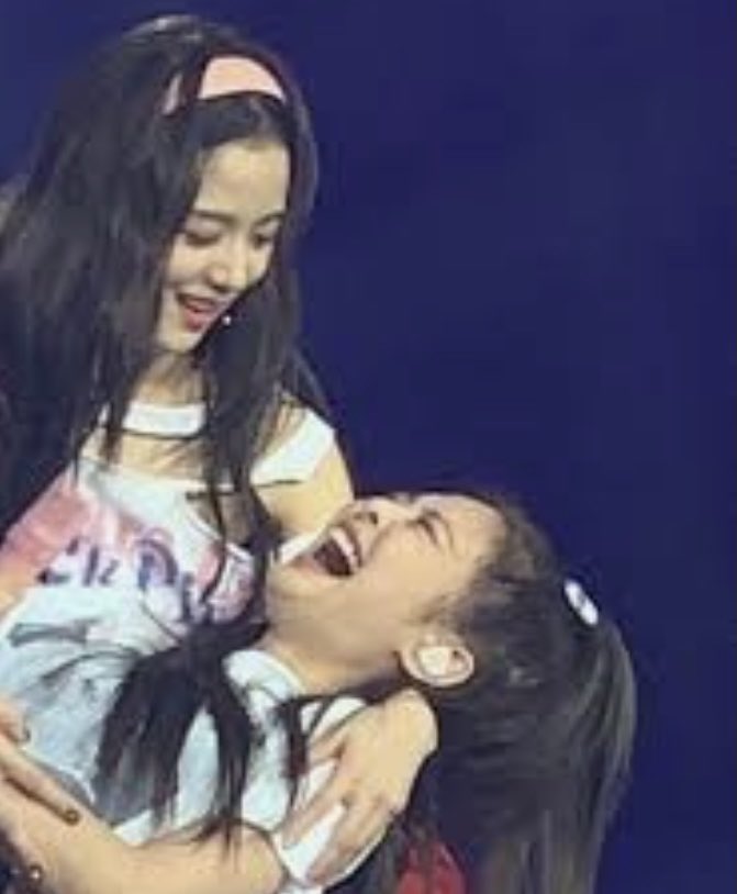 thinkerjensoo's tweet photo. https://t.co/zhVN4eE5vZ