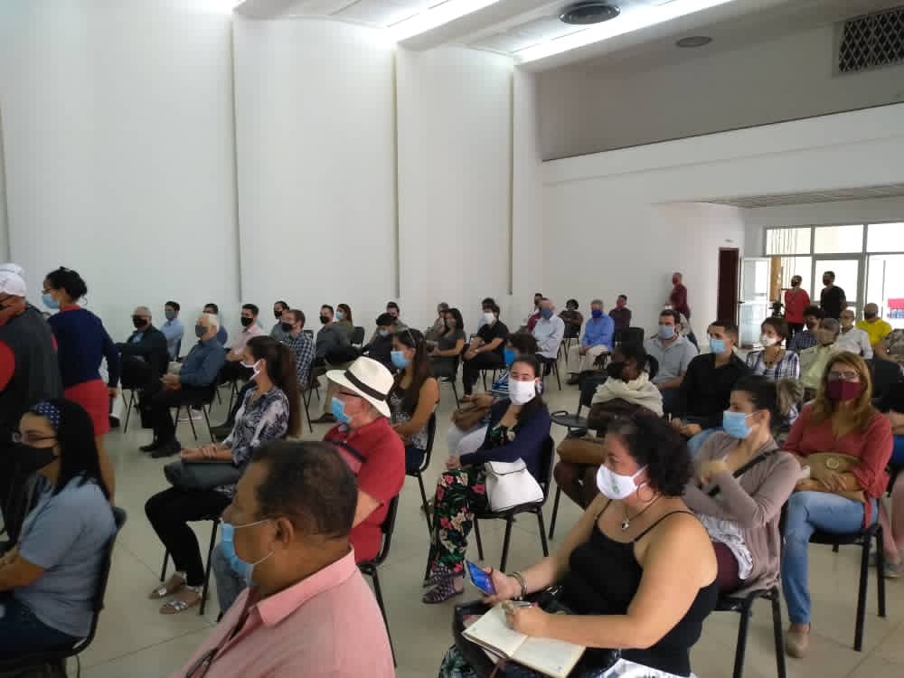 Jóvenes profesores y personalidades del <a href="/AlmaCujae/">Alma Cujae</a> reciben de manos de la Viceministra <a href="/marthadelcmv/">Martha del Carmen Mesa Valenciano</a>  y de nuestro rector <a href="/modesto_gc/">Modesto Ricardo Gómez Crespo</a> el máximo reconocimiento de las BTJ, los sellos “Forjadores del Futuro”.
👏👏👏👏👏👏👏👏👏👏