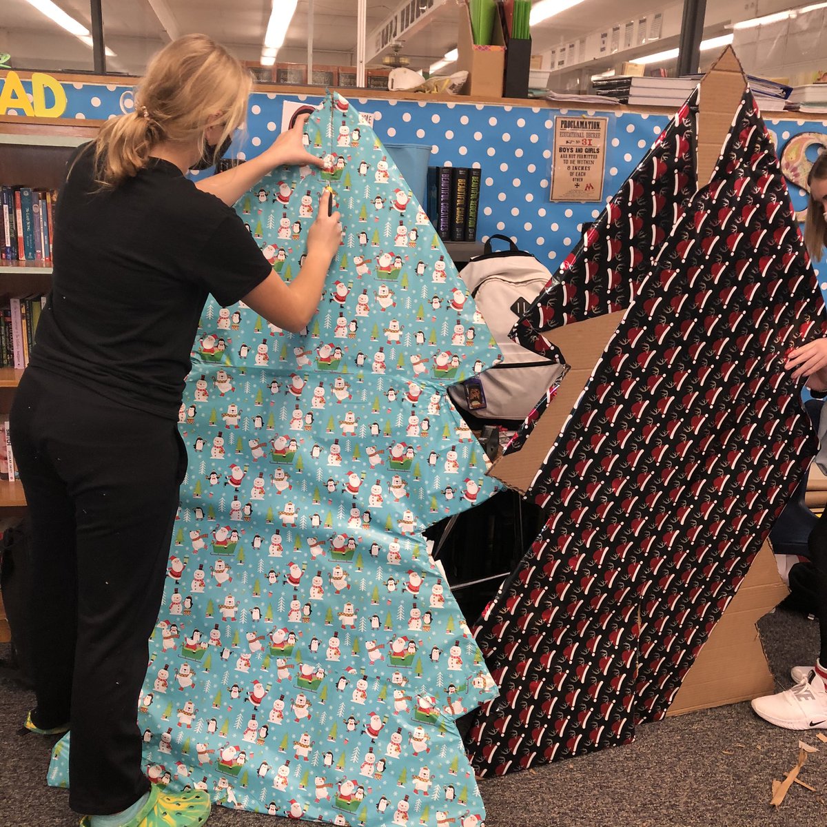 JenniferLinde1's tweet photo. Had an awesome day at our Christmas Tree Cardboard Challenge event! Love to see the teamwork and creativity!@IKMManningMS @SW_Iowa_STEM https://t.co/g9dFKKaqB8