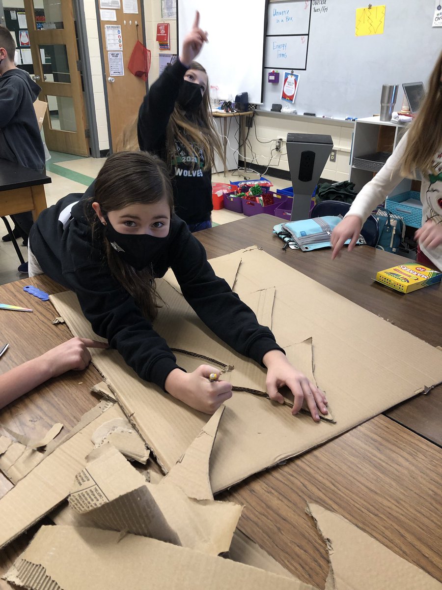 JenniferLinde1's tweet photo. Had an awesome day at our Christmas Tree Cardboard Challenge event! Love to see the teamwork and creativity!@IKMManningMS @SW_Iowa_STEM https://t.co/g9dFKKaqB8