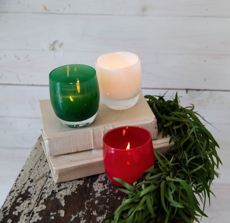 coasthotels's tweet photo. Day 3 of #14DaysofLocalGifting ✨ Votive with a motive. @glassybaby creates unique hand-blown glass candle holders &amp; drinkware crafted to support causes of hope and healing. As a gift for yourself or a loved one, you’ll love this hand-blown gift that gives back!

@VisitSeattle https://t.co/kEO2AnGMhx