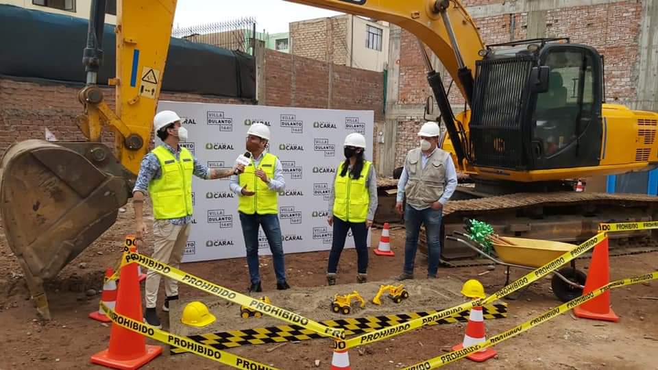 LayoutPeru's tweet image. Realizamos el gran palazo para inicio de construcción e implementamos junto a una gran escenografía🤩

942781247
 info@layoutperu.com 
 layoutperu.com
#eventos #eventosinmobiliaria #mobiliaria #implementacion #escenografia #eventosperu #eivirusnonospara #LayOutPeru