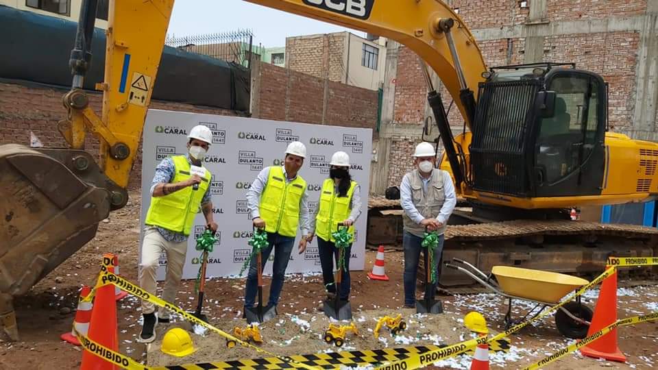 LayoutPeru's tweet image. Realizamos el gran palazo para inicio de construcción e implementamos junto a una gran escenografía🤩

942781247
 info@layoutperu.com 
 layoutperu.com
#eventos #eventosinmobiliaria #mobiliaria #implementacion #escenografia #eventosperu #eivirusnonospara #LayOutPeru