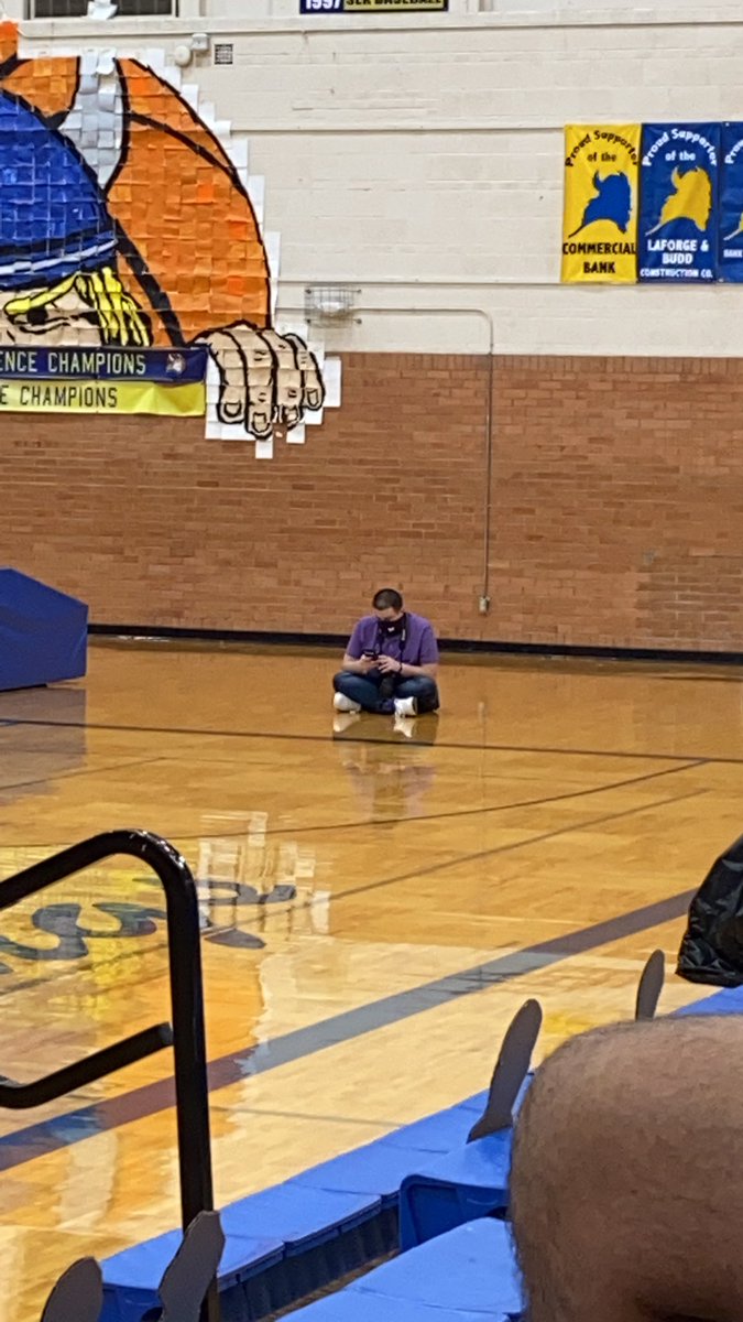 Ethan Houk tweet media