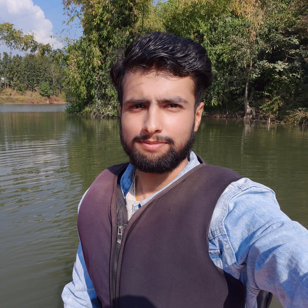 yes_ayush's tweet photo. #NewProfilePic https://t.co/oSpOn4AZGe