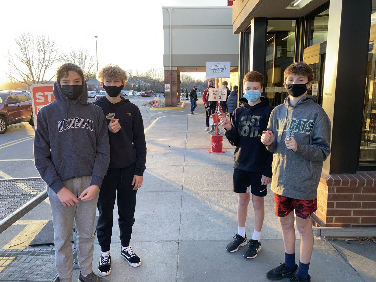 WittgrenEMS's tweet photo. Ringing bells for others. Playing basketball as one! Team is always our focus. Enjoyed being witness to my athletes’ kindness towards others. @MPS_Beadle https://t.co/IMxlHkGWSe