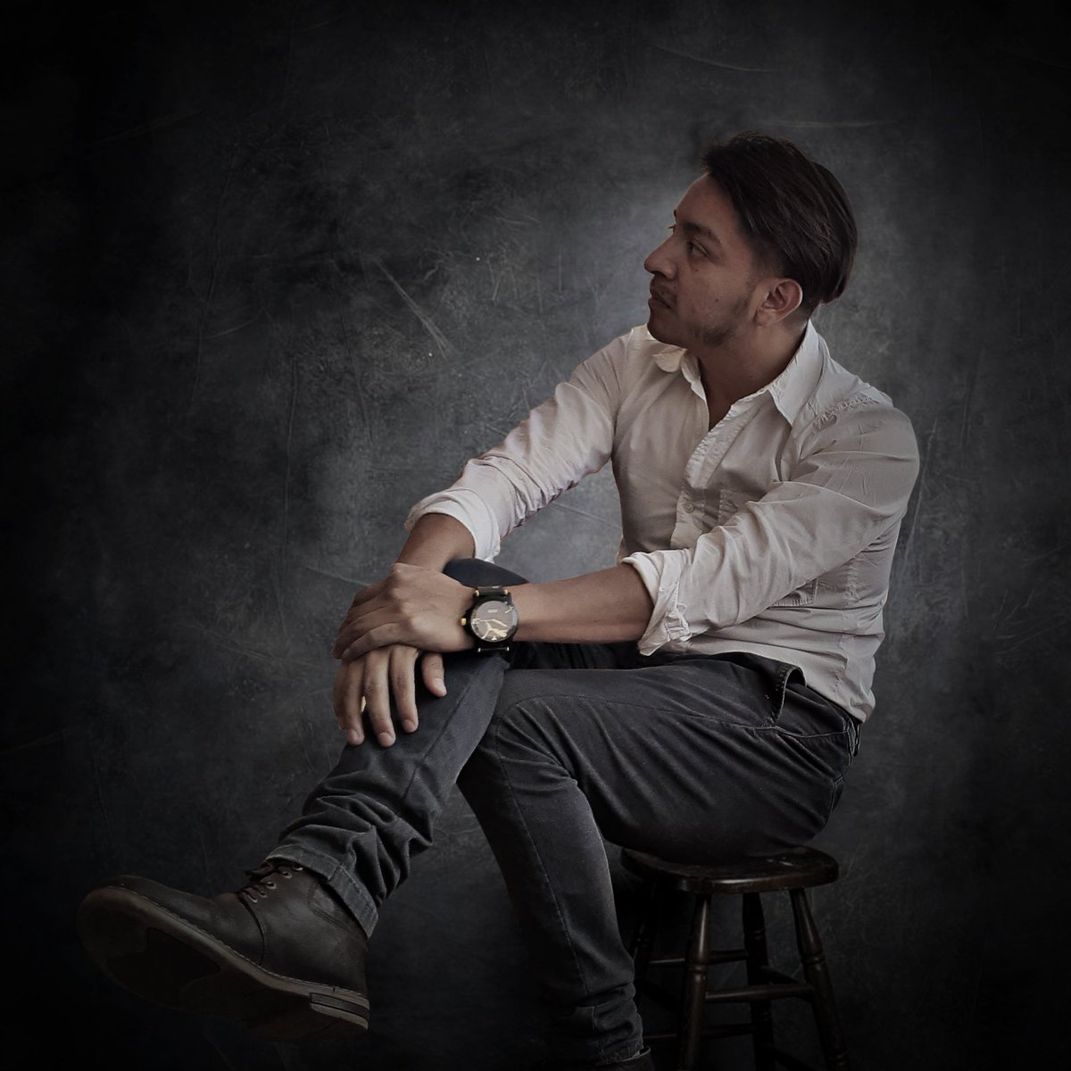 YamberlaJ's tweet photo. Recordando que la fotografía abren puertas al pasado, pero también permiten una proyección al futuro.

#composición #NuevaFotoDePerfil

https://t.co/5woFLFgbpZ https://t.co/iFgka8TV9t