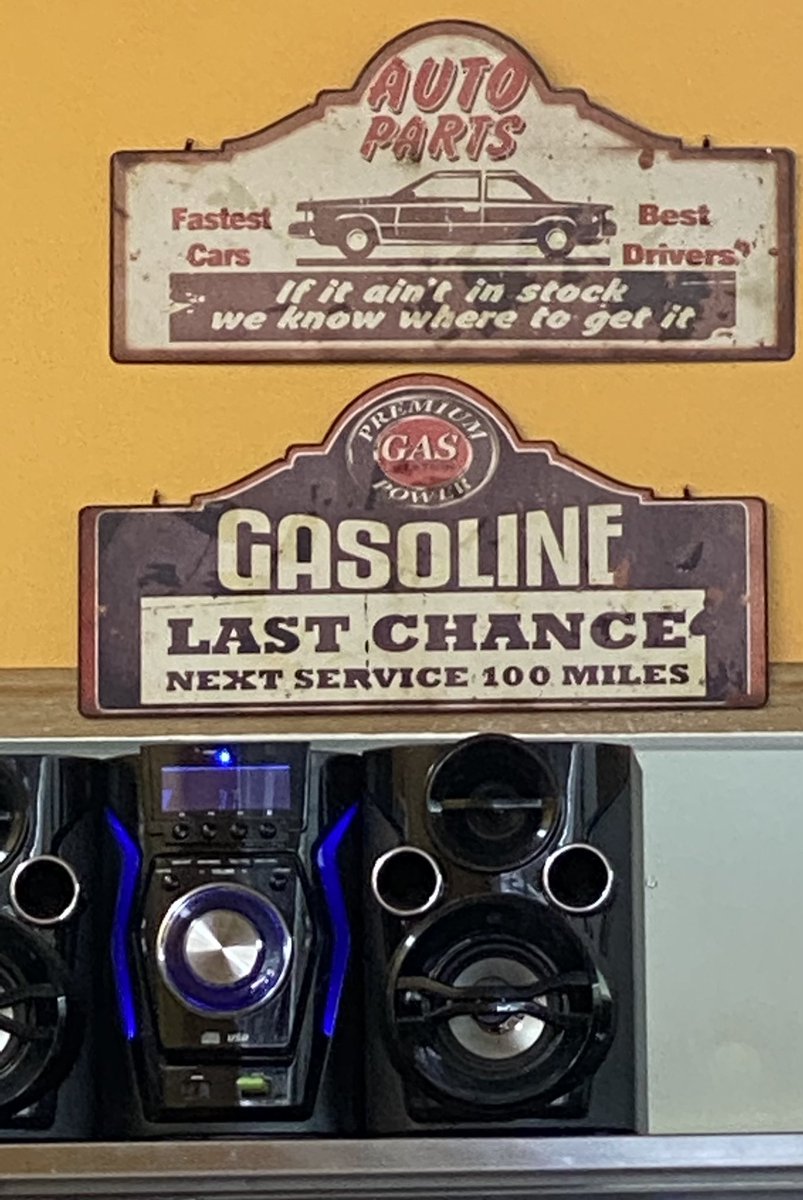 RahulPrasad74's tweet photo. Had a chuckle..this was on the wall at a cafe in Horsham..on our way to Adelaide #ICEisDEAD https://t.co/DNh2CZZGgw
