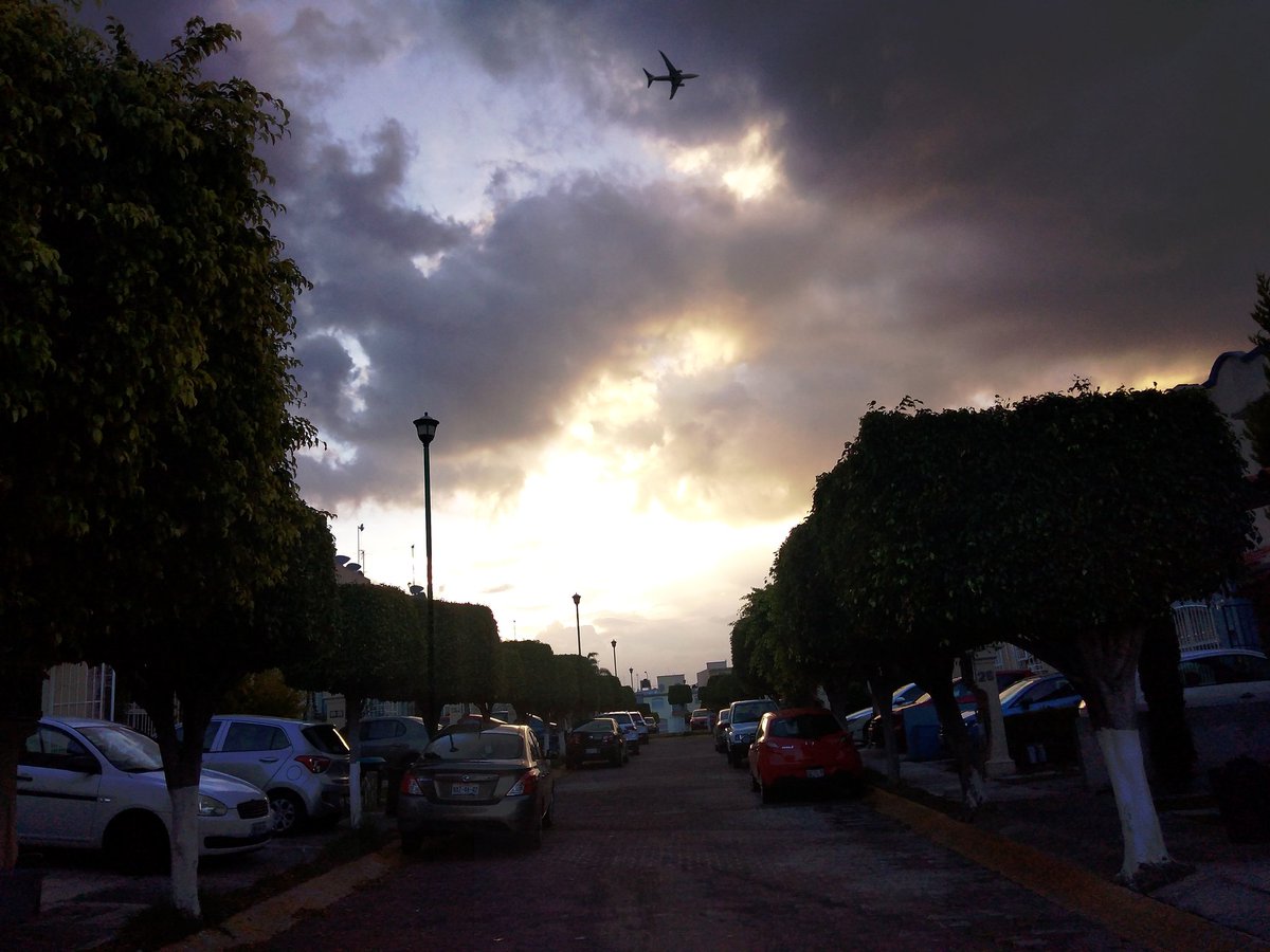 Si vives de ilusiones morirás de decepciones... ☠️