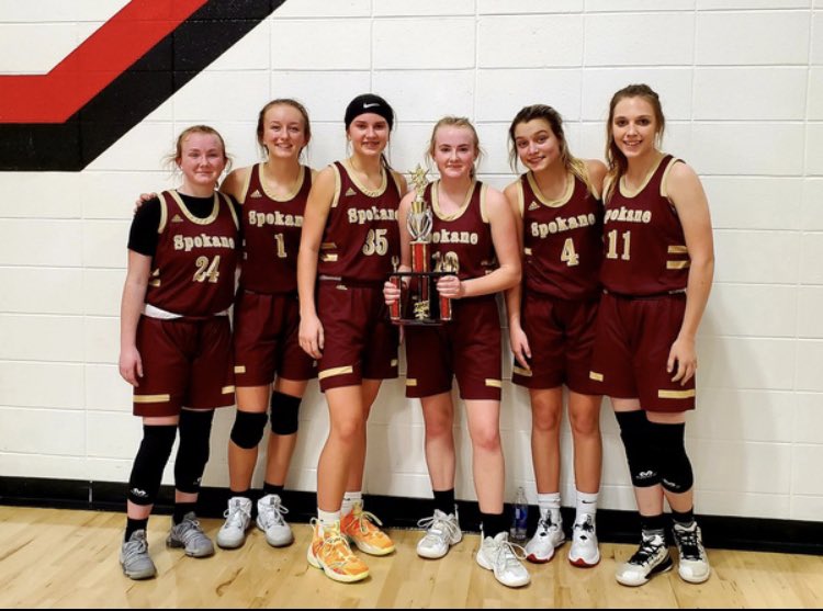 Congratulations to our Lady Owls on their 49-30 5th place win over Reeds Spring in the Blue Eye tournament tonight.  #gritngrind #heartneffort