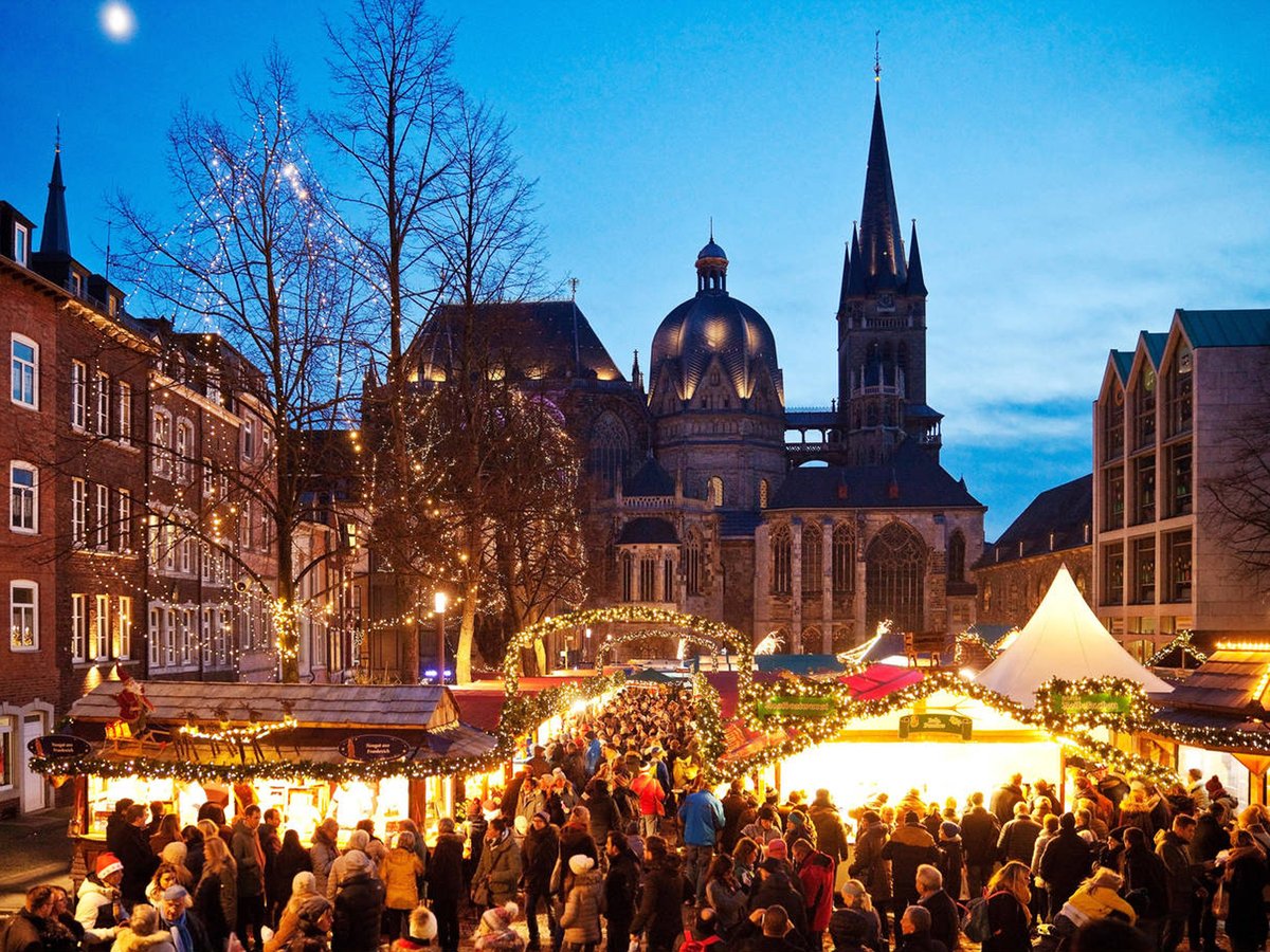 17/ 1 week in summer and 1 week in winter By the time I arrived, the law was repealed but behavior hadn't changed much and those promotional weeks were still largely respectedTo this day, Germans aren't as offer crazed as us Americans