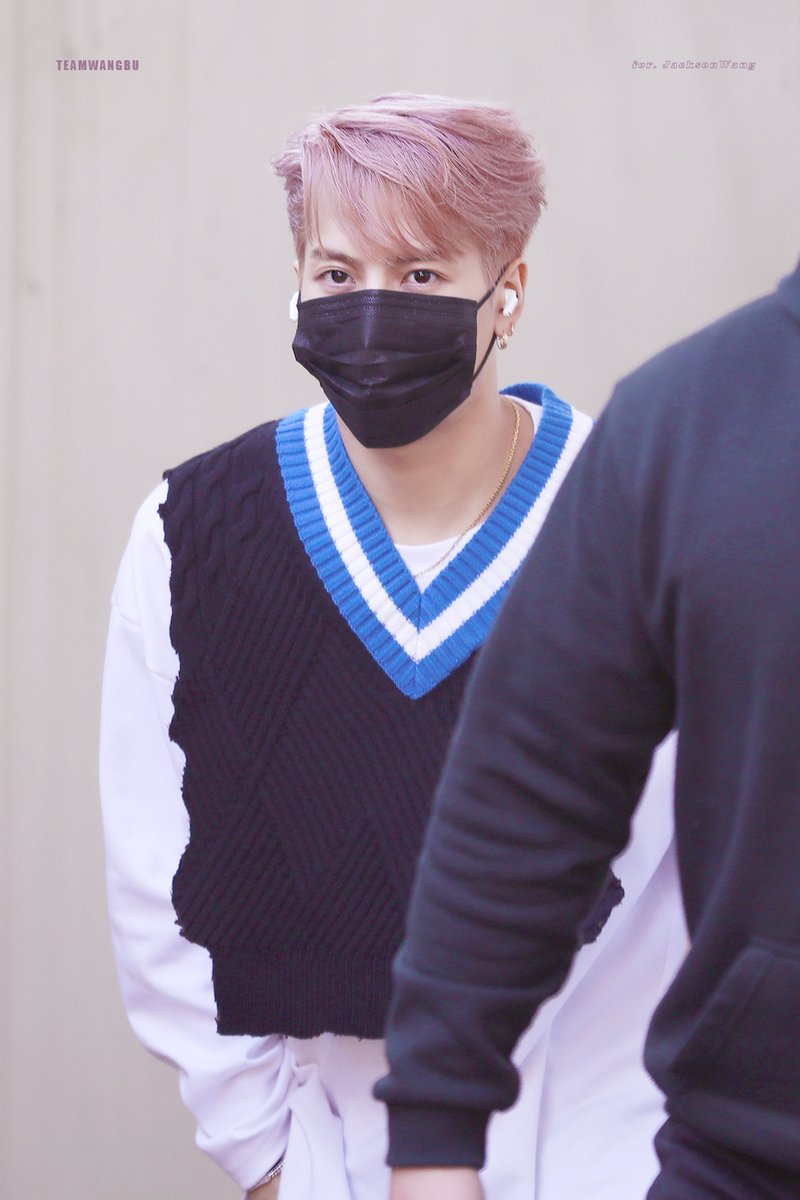 teamwangbu's tweet photo. [HQ] 201204 잭슨
#잭슨 #王嘉尔 #JacksonWang #GOT7 #갓세븐 @JacksonWang852 https://t.co/RrD0pce8y4