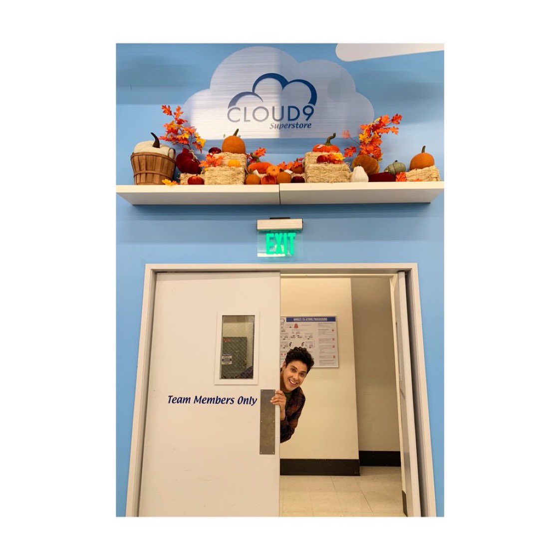 georgesalazar's tweet photo. So grateful to everyone at @NBCSuperstore (esp @nicosantos) for welcoming me in with open arms and trusting me with Eric. It’s been a blast and an honor getting to come back to one of the funniest shows on television right now. Congratulations on SIX SEASONS, friends! https://t.co/H7DWWdbUb8
