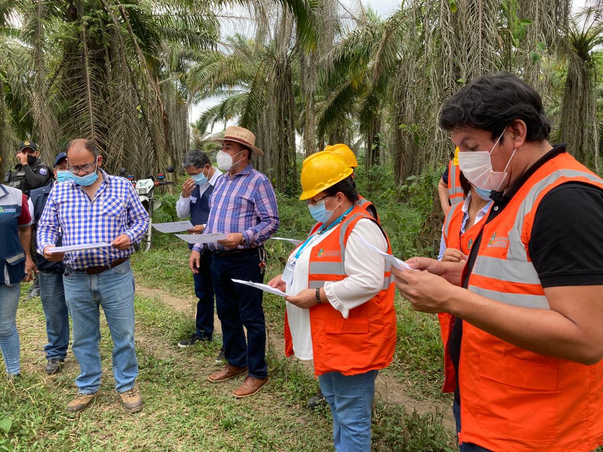 #AsambleaEnTerritorio | <a href="/BiodiversidadAN/">Comisión de la Biodiversidad y Recursos Naturales</a>
Continuamos con el recorrido por las zonas comprometidas en el cantón #LaConcordia para hacer una inspección técnica que permita levantar un informe adecuado para conocimiento de los compañeros que somos parte de la comisión
<a href="/PichinchaPAIS/">Pichincha PAIS</a>