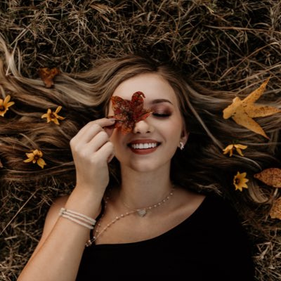 MeridethGrace11's tweet photo. #NewProfilePic https://t.co/Qxaqf6mcYE
