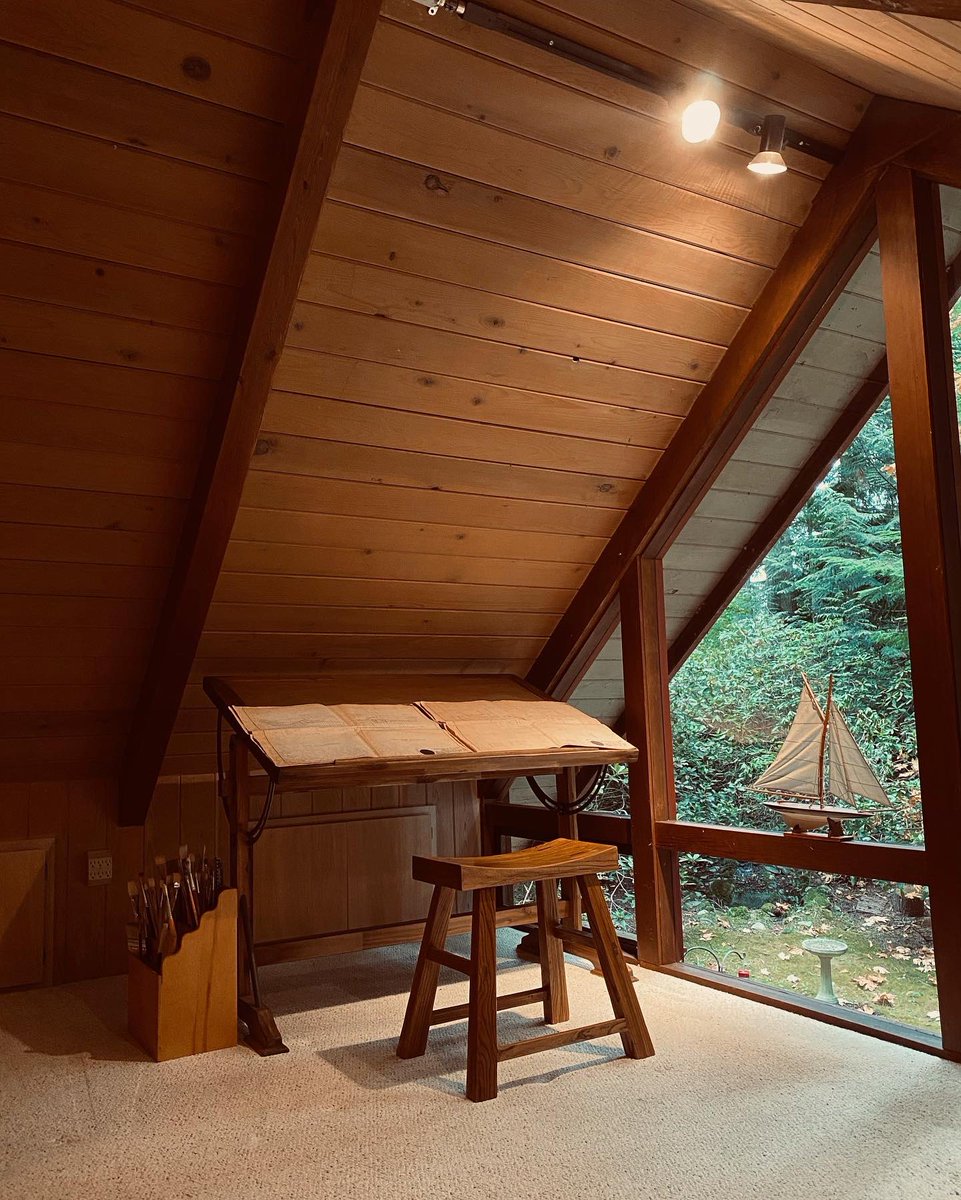 phil_torres's tweet photo. Some personal news- we got our first home! Complete with bookshelves big enough for all my science books, half acre of certified wildlife habitat old growth forest yard, a wild chanterelle mushroom patch out back, and attached to 120+ acres of protected wilderness. 🌿 https://t.co/CjpUi51j7t