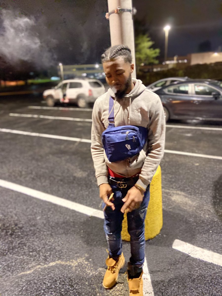 3300strap's tweet photo. Don’t got no love For those who left me ❌naw we ain’t speaking ya potna dead 💀you know who did it so why he still breathing🤷🏾‍♂️ https://t.co/4spUiFwdY4