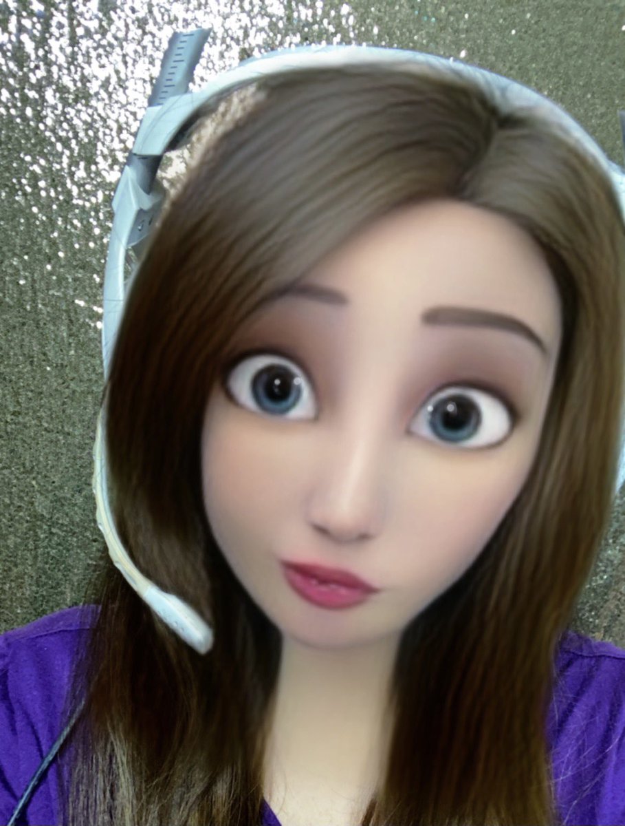 Bamattack15's tweet image. Wouldn’t it be funny to have this filter while streaming 😆.. sadly I can’t but if you want to see my normal face, I’m on twitch.con/bamattacks