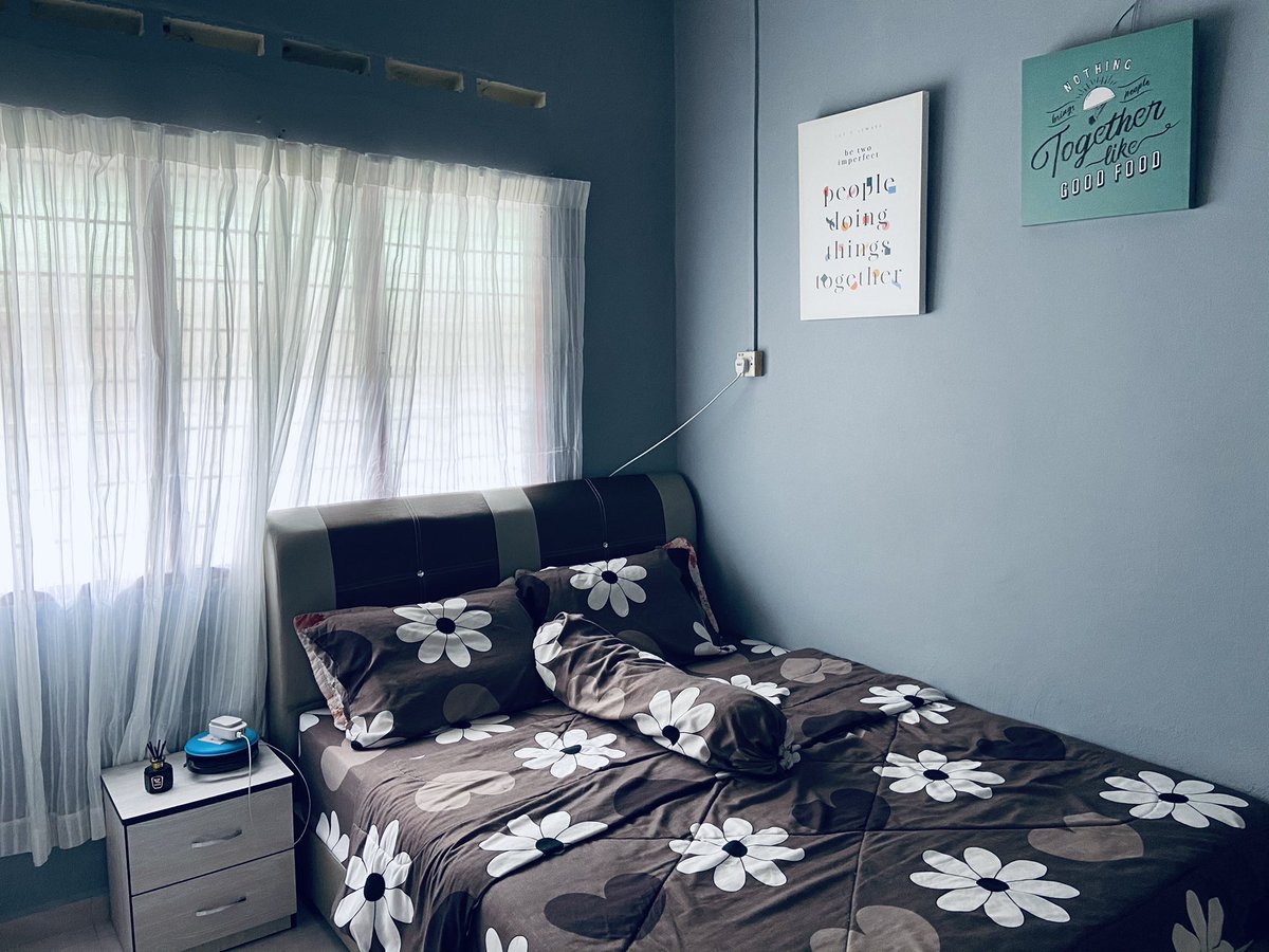 ShilaFendi_'s tweet photo. simple but im in love with my room now 😍 bole la dr tkda https://t.co/deLxXNRSVz