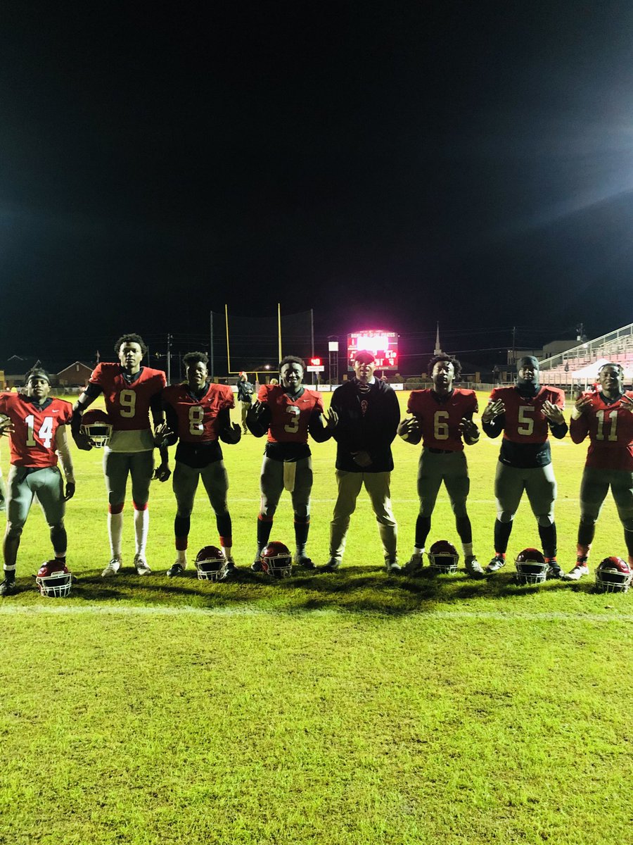 Big Win for them Appling County 61-7 WE GOT THE TALENT RECRUIT APPLING...⁦@Darrissmith_9⁩ ⁦<a href="/Sharode3/">Sharode #3💪🏾🏈</a>⁩ ⁦<a href="/TyrellGibson5/">Tyrell Gibson</a>⁩ ⁦<a href="/keyshaw52362859/">keyshawn</a>⁩ ⁦<a href="/Justicehuntley4/">Justice "Hitman" Huntley</a>⁩ ⁦@fly_g12⁩ ⁦<a href="/RecruitGeorgia/">Recruit Georgia</a>⁩ ⁦<a href="/247recruiting/">247Sports Recruiting</a>⁩ ⁦<a href="/ncsa/">NCSA College Recruiting</a>⁩ ⁦