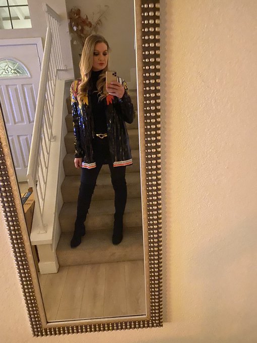 I&rsquo;m always looking like a fem butch any time I go out. https://t.co/C8DTkCfk5l<a href="/tag/saturday"class="tags"><span>#saturday</span></a><a href="/tag/naughty"class="tags"><span>#naughty</span></a>