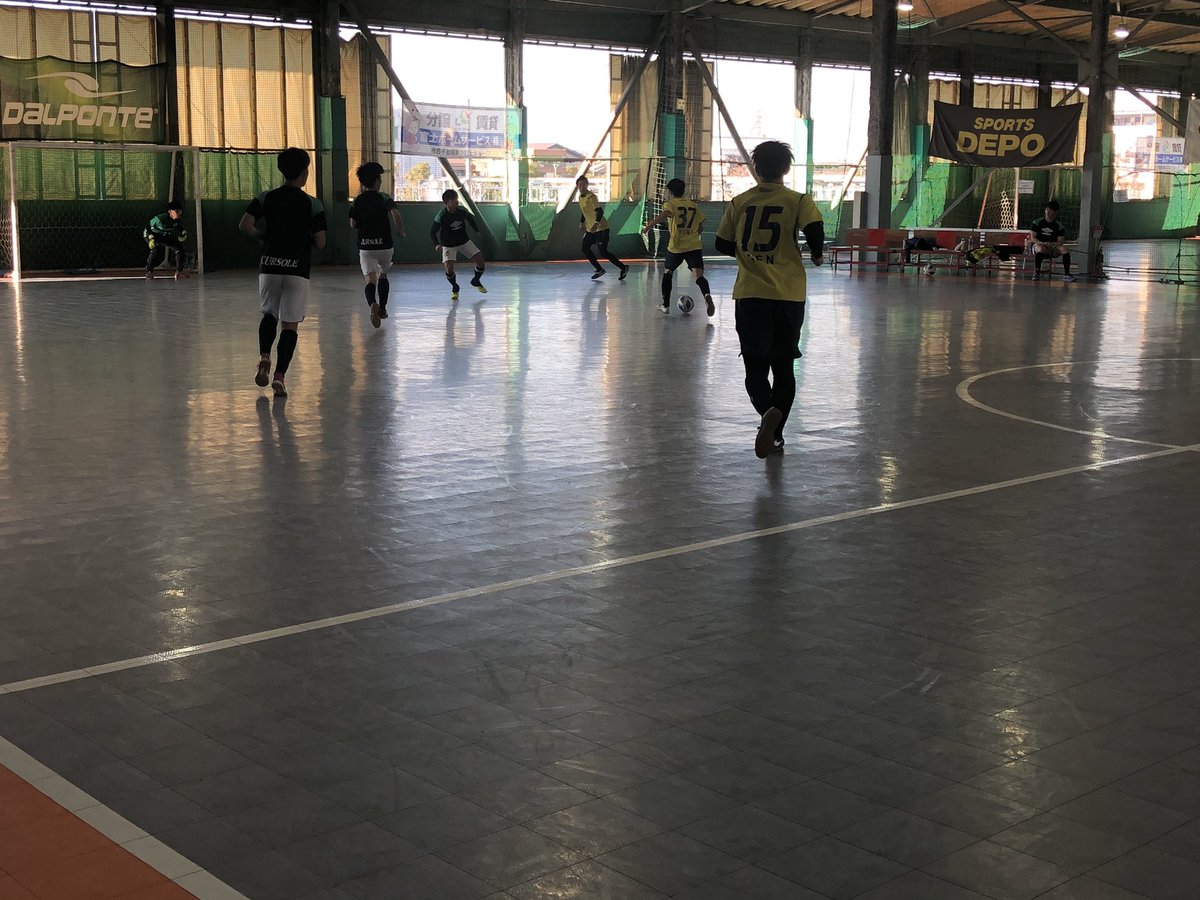 Lincolncup's tweet photo. Bコートでは準決勝
MSN vs FC FUJITANI 2st
が行われています！
どちらも譲らない激しい攻防が繰り広げられています！🔥 https://t.co/SwAunDuqPw