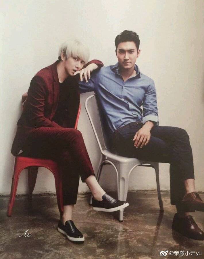 victor_reno's tweet photo. Можно мне обратно в 2014-16, когда мой отп цвел и полыхал? 🥺🙄

#Heechul #SIWON #SiChul https://t.co/HjKNxI1SRH